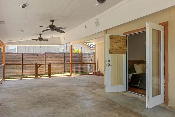 $515,000 | 6812 Miranda Drive, Austin, TX 78752