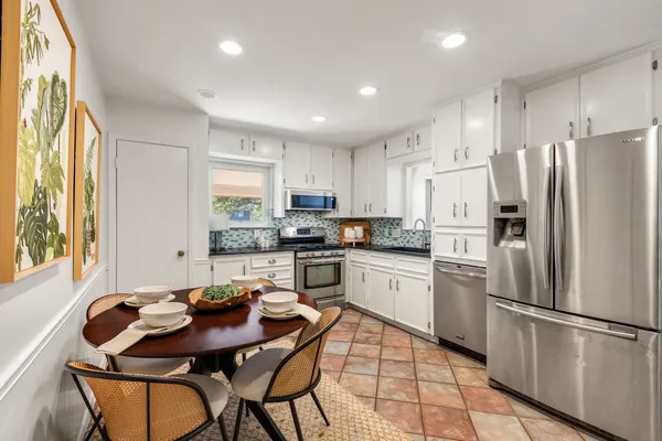 $515,000 | 6812 Miranda Drive, Austin, TX 78752
