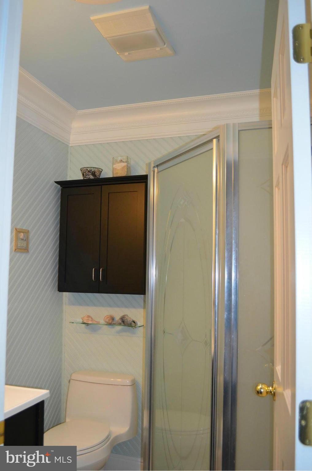 1510 Rawlings Well Road Baltimore, MD 21228 - Photo 20 of 28 Bath