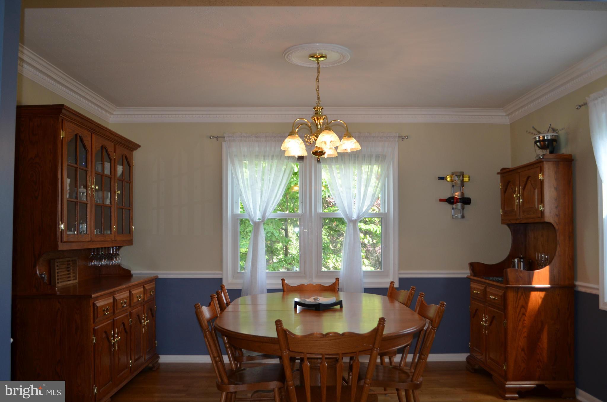 1510 Rawlings Well Road Baltimore, MD 21228 - Photo 8 of 28 Dining Room