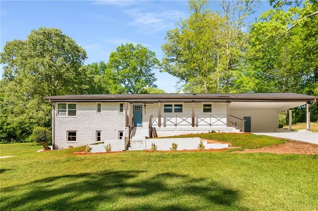 $3,200 | 3646 Rock Springs Drive, Smyrna, GA 30082