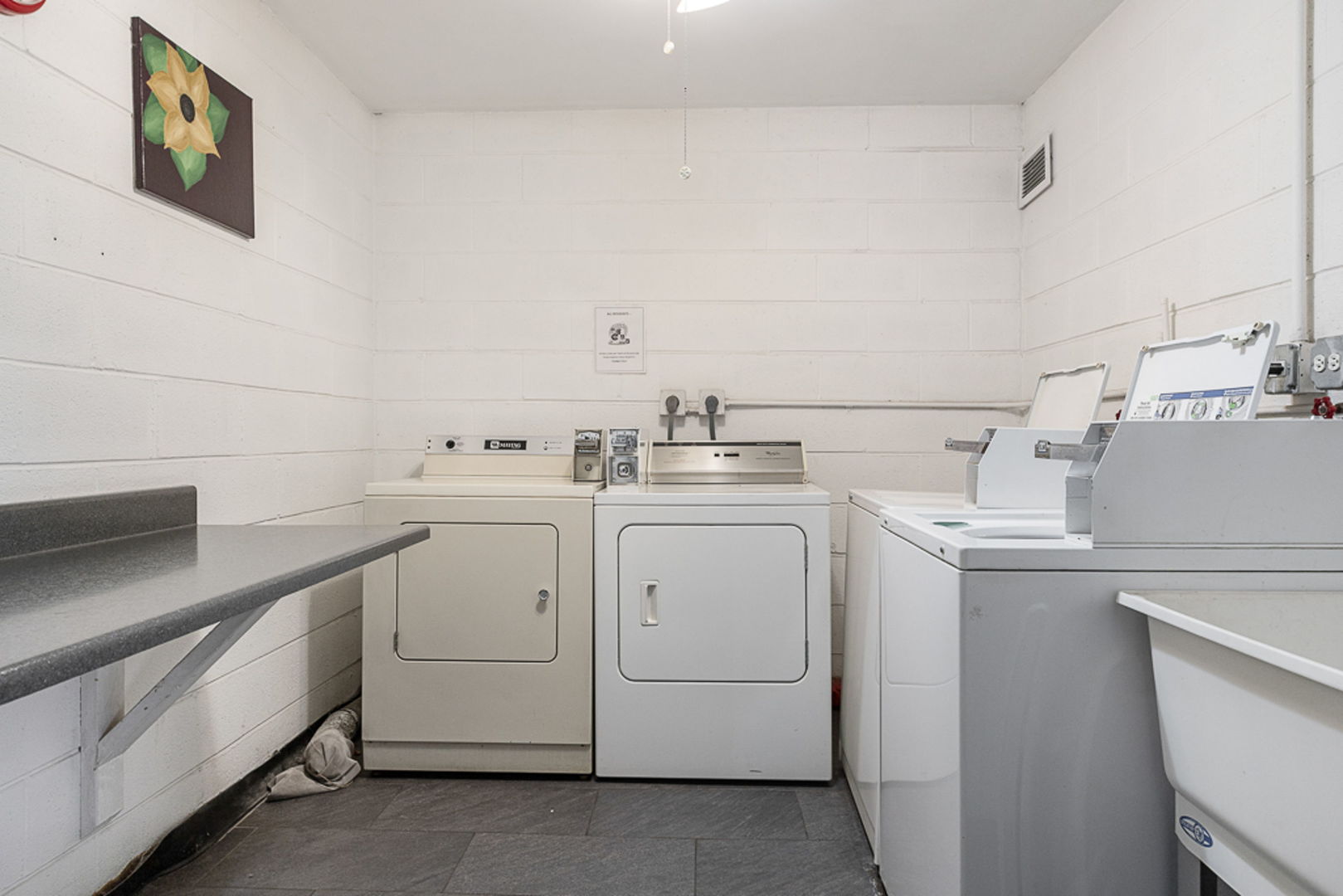801 79th Street, Unit 103 Darien, IL 60561 - Photo 18 of 19 a utility room with dryer and washer