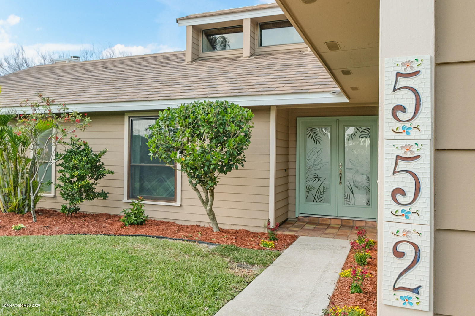 552 Rio Casa Drive North Indialantic, FL 32903 - Photo 3 of 34 15_552RioCasa4638Edit_mls