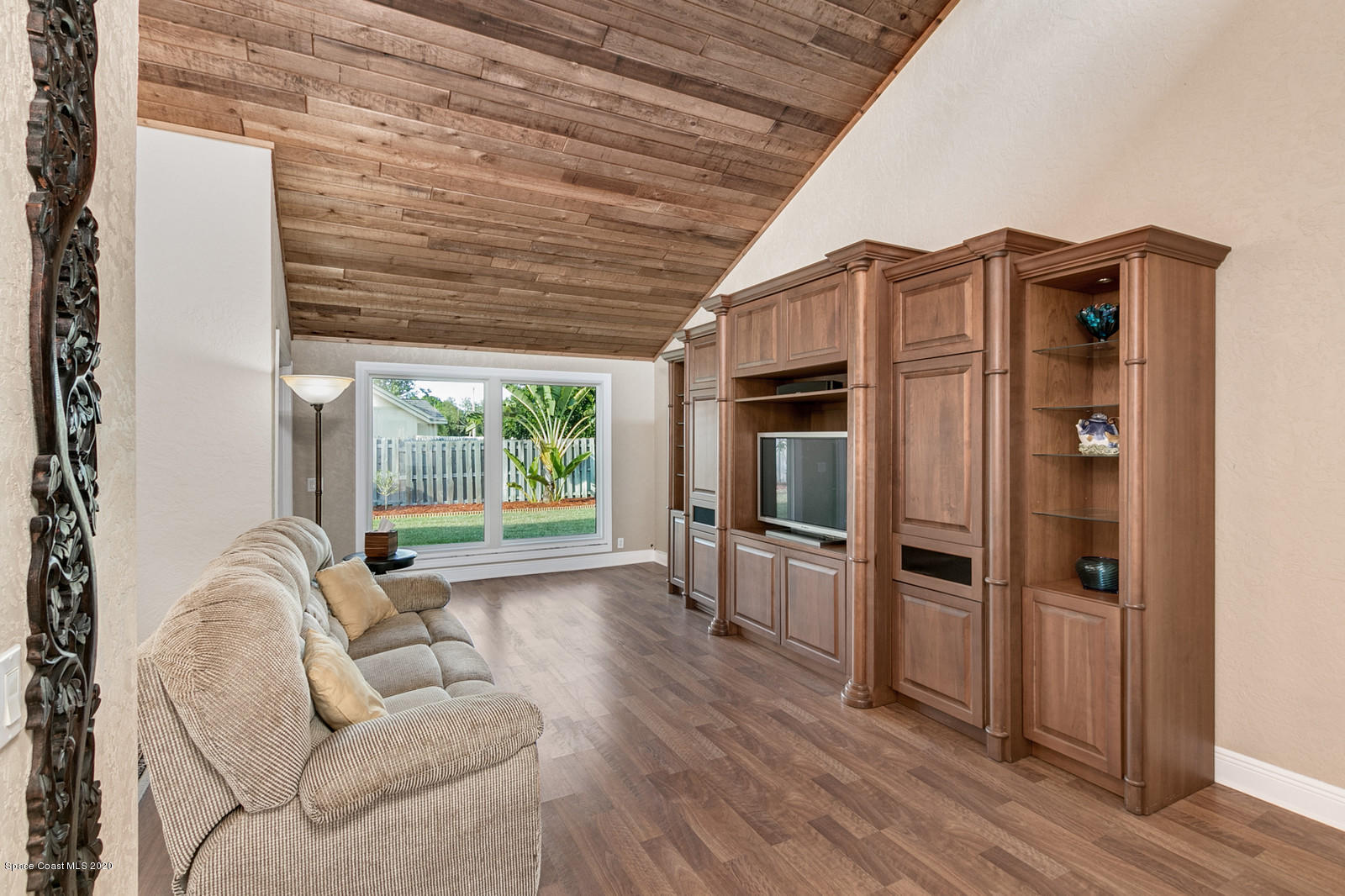 552 Rio Casa Drive North Indialantic, FL 32903 - Photo 7 of 34 30_552RioCasa4847_mls