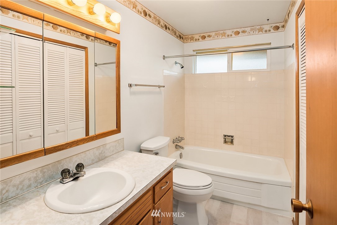 403 South Davies Road Lake Stevens, WA 98258 - Photo 19 of 31