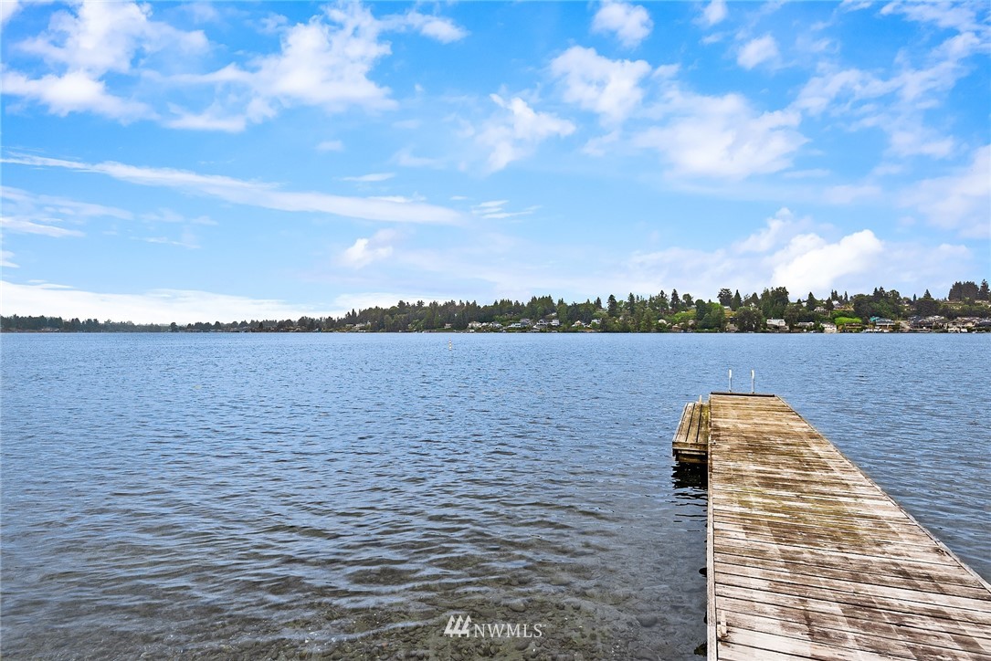 403 South Davies Road Lake Stevens, WA 98258 - Photo 4 of 31