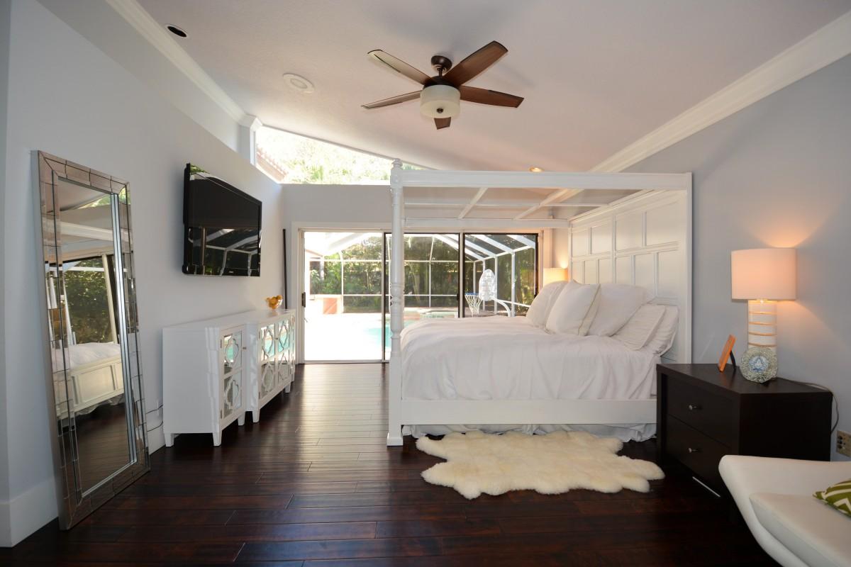 5742 St Annes Way Boca Raton, FL 33496 - Photo 16 of 26 56U4T9_still_bar