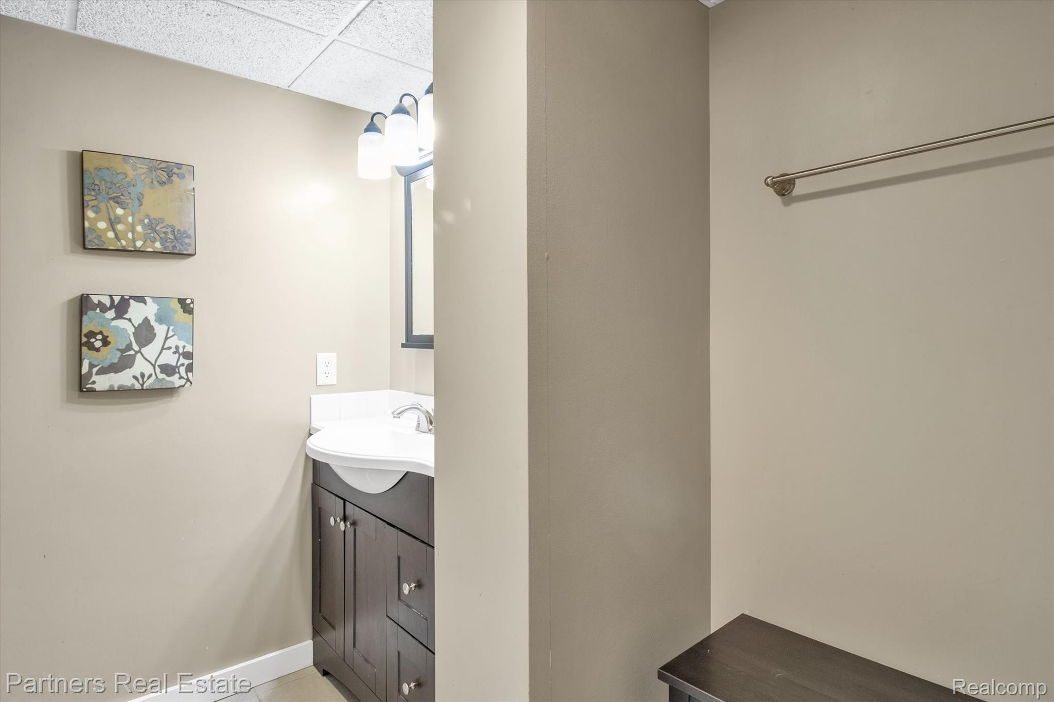 3744 Westphal Road Howell, MI 48843 - Photo 40 of 92 38-3744-Westphal-Rd-WindowStill-Real-Estate-Photography-38.jpg