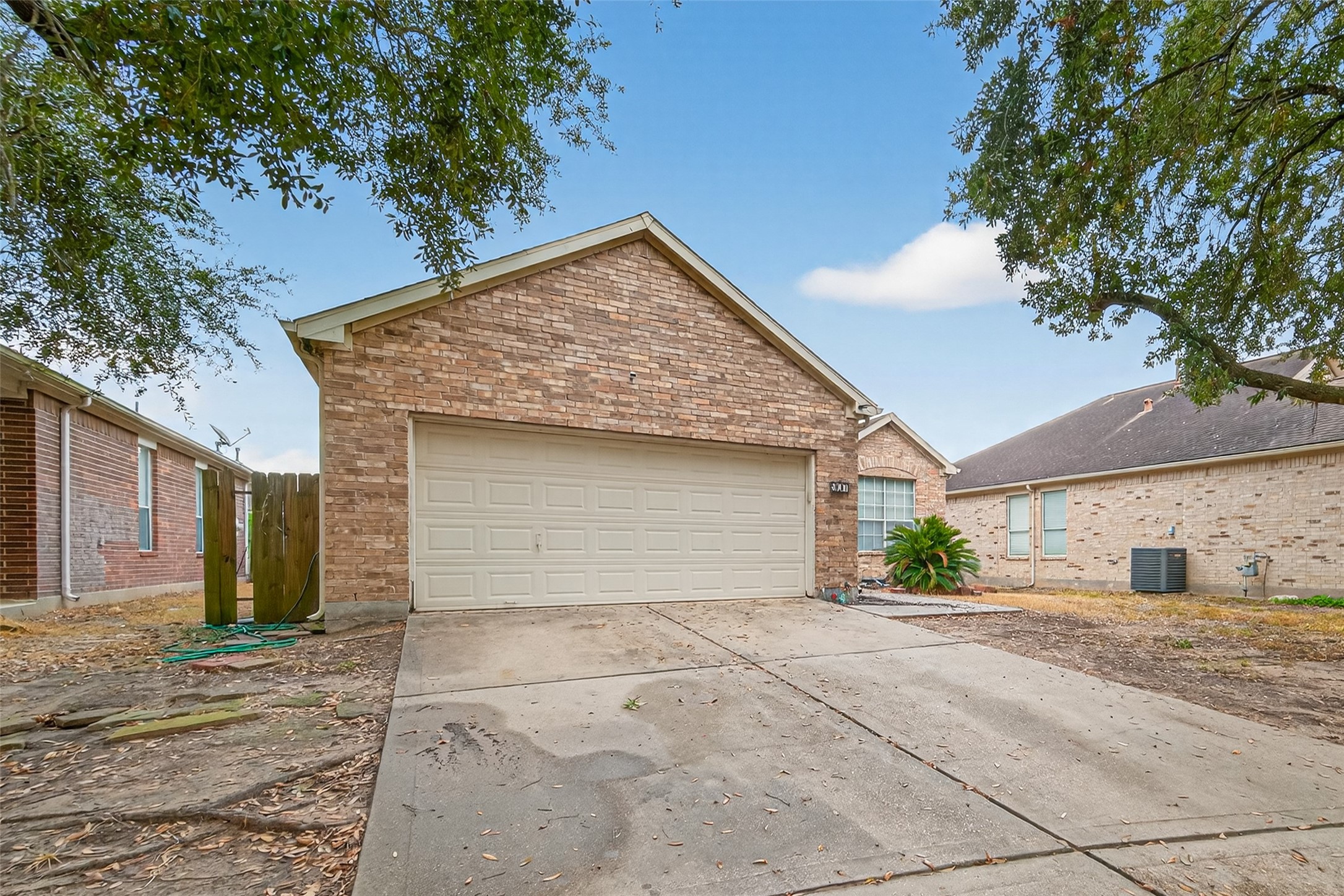 907 Morley Park Lane Spring, TX 77373 - Photo 2 of 44 a view of garage and yard