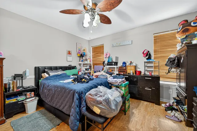 a very nice looking room with many windows