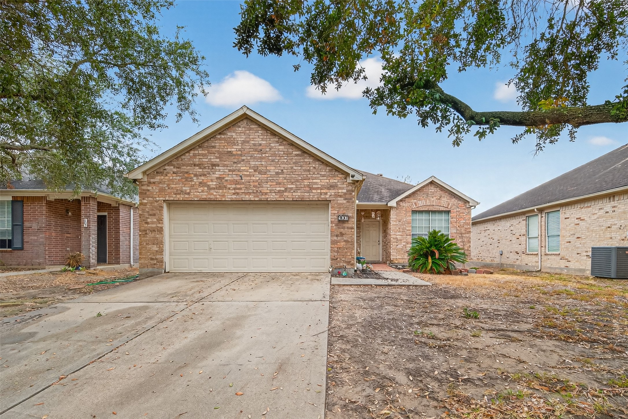 907 Morley Park Lane Spring, TX 77373 - Photo 4 of 44 front view of a house with a yard