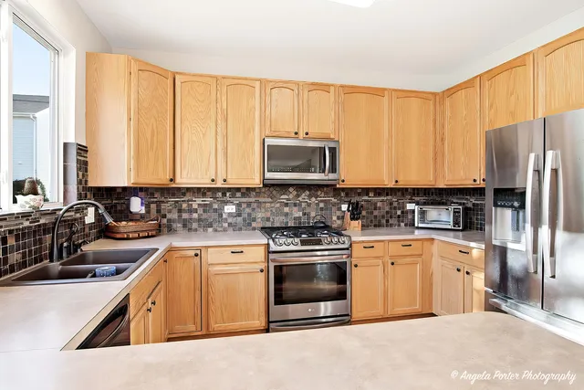 $429,900 | 2441 Haydn Street, Woodstock, IL 60098