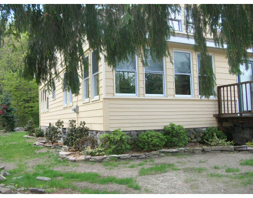 642 Rindge Road Fitchburg, MA 01420 - Photo 12 of 28 Gallery Image 12