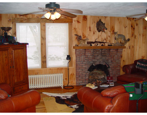 642 Rindge Road Fitchburg, MA 01420 - Photo 18 of 28 Gallery Image 18