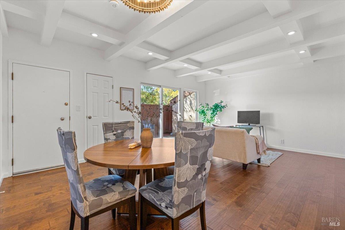 1548 Center Road, Unit 23 Novato, CA 94947 - Photo 6 of 16 Gallery Image 6