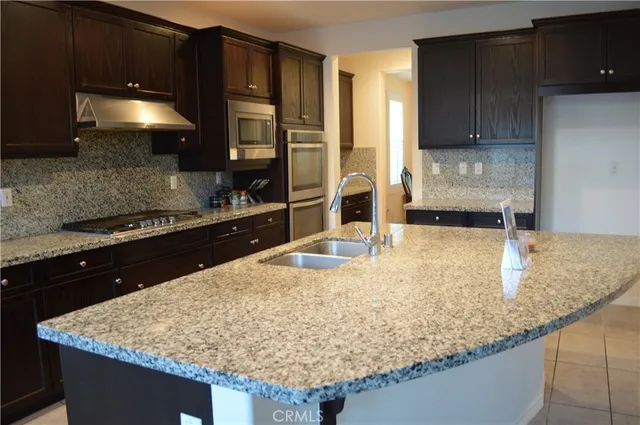 $4,000 | 17026 Schneider Street, Fontana, CA 92336