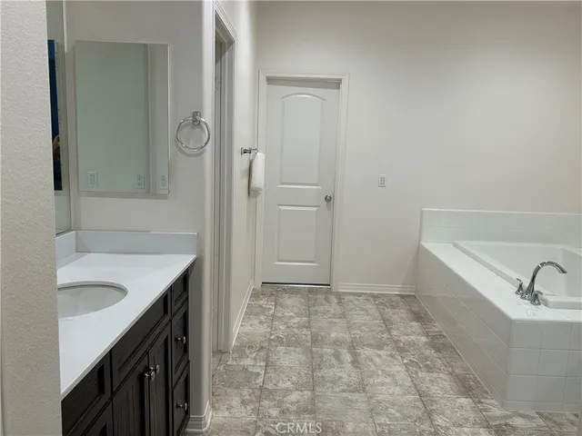 $4,000 | 17026 Schneider Street, Fontana, CA 92336