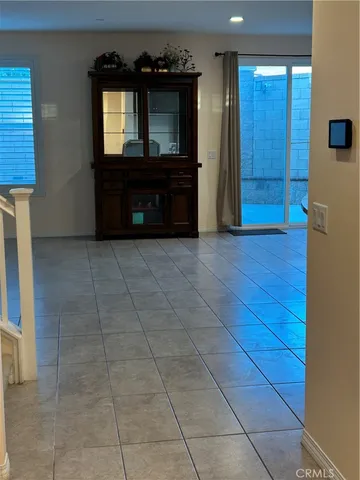 $4,000 | 17026 Schneider Street, Fontana, CA 92336