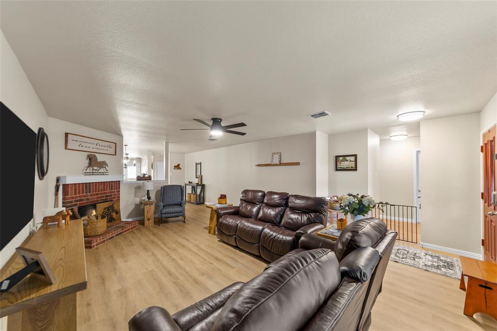 1319 Lamar Lane Allen, TX 75002 - Photo 6 of 30