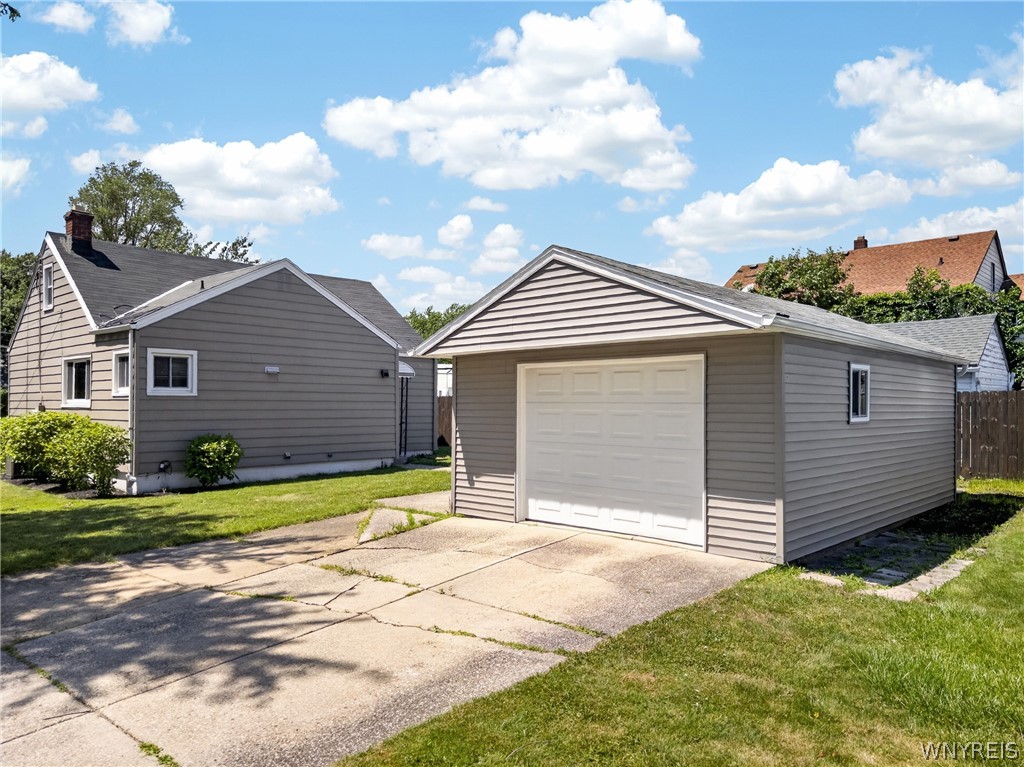 831 Beach Road Cheektowaga, NY 14225 - Photo 11 of 46