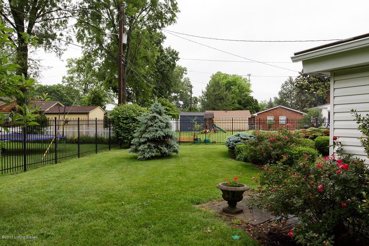 123 Blue Ridge Road Louisville, KY 40223 - Photo 31 of 32 123 Blue Ridge-31