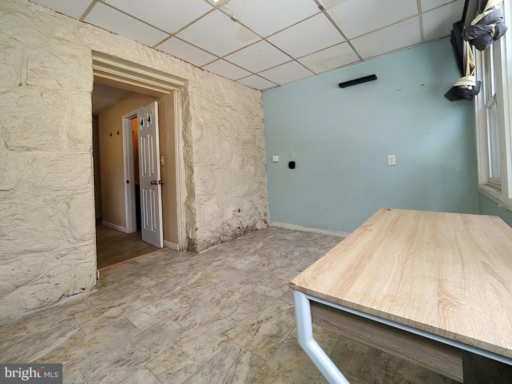 305 West 8th Street Bethlehem, PA 18015 - Photo 23 of 28 Versatile space with rustic charm.