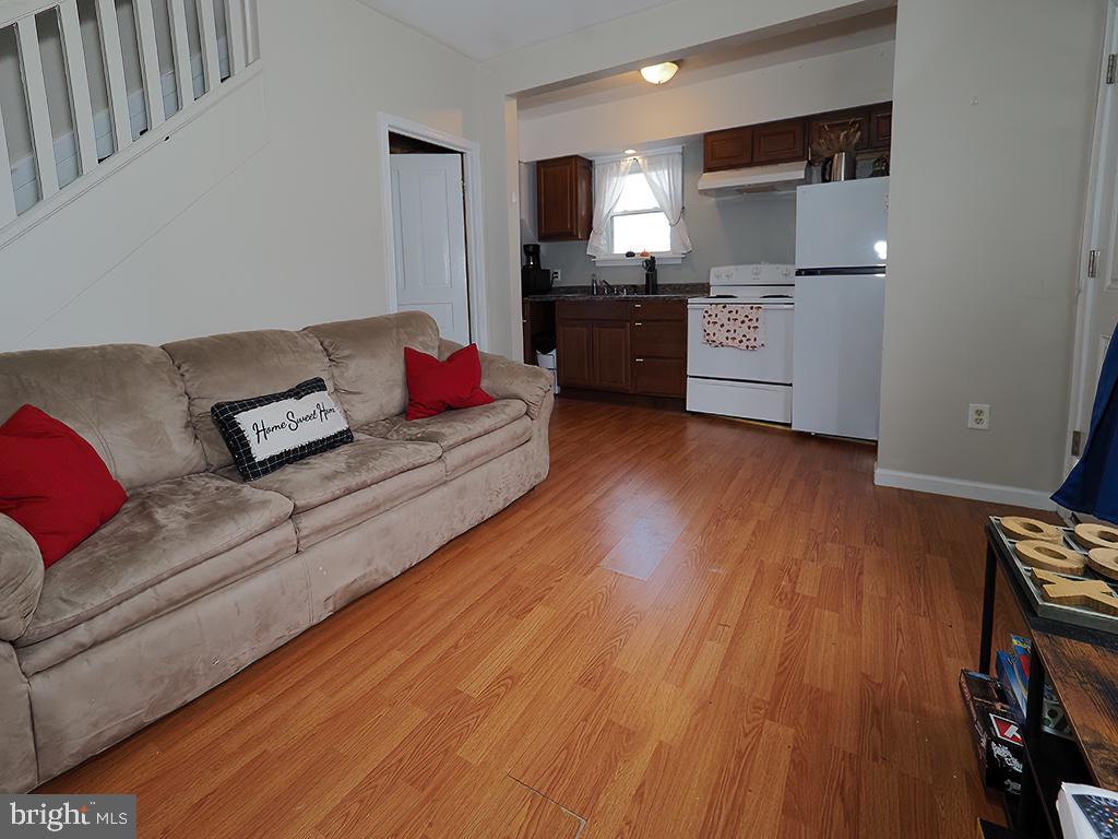 305 West 8th Street Bethlehem, PA 18015 - Photo 4 of 28 Cozy living space with warm tones.