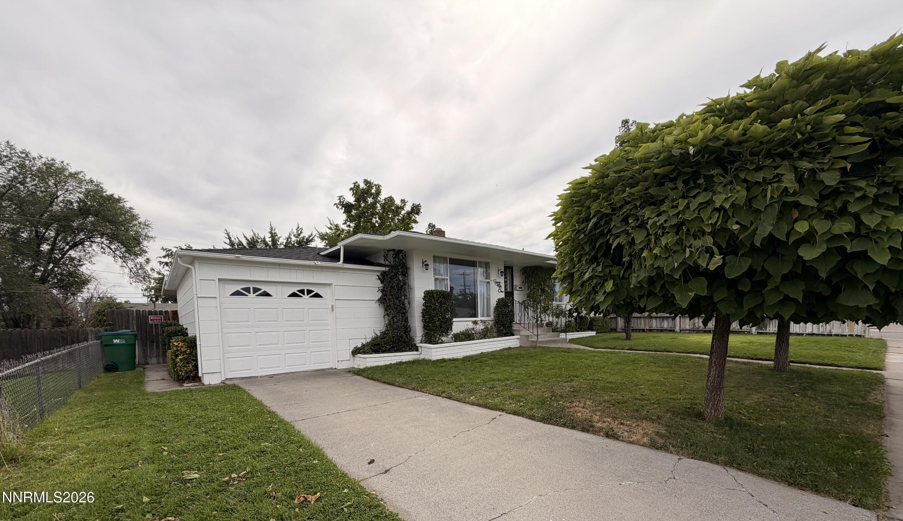 751 Balzar Circle Reno, NV 89502 - Photo 2 of 31 2026-09-01 15.10.41