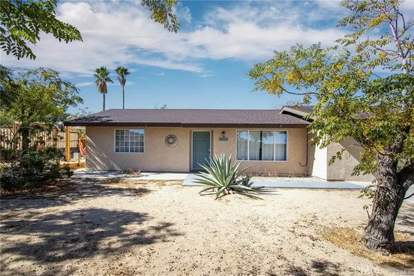 $2,150 | 6886 Hillview Road, Joshua Tree, CA 92252