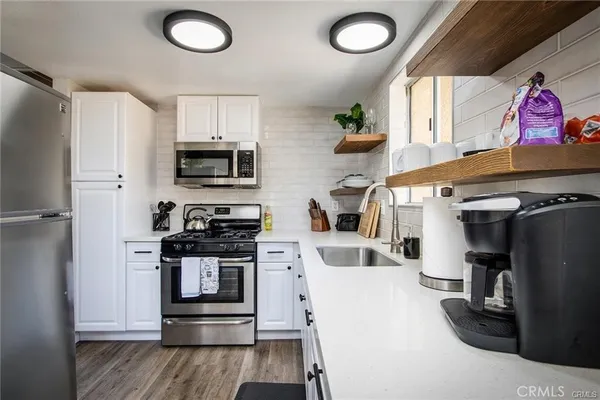 $2,150 | 6886 Hillview Road, Joshua Tree, CA 92252