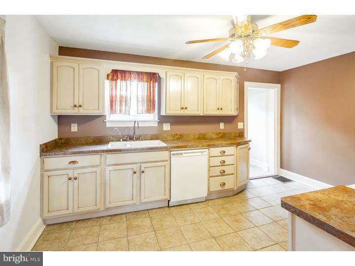 106 Pershing Road Brooklawn, NJ 08030 - Photo 5 of 14