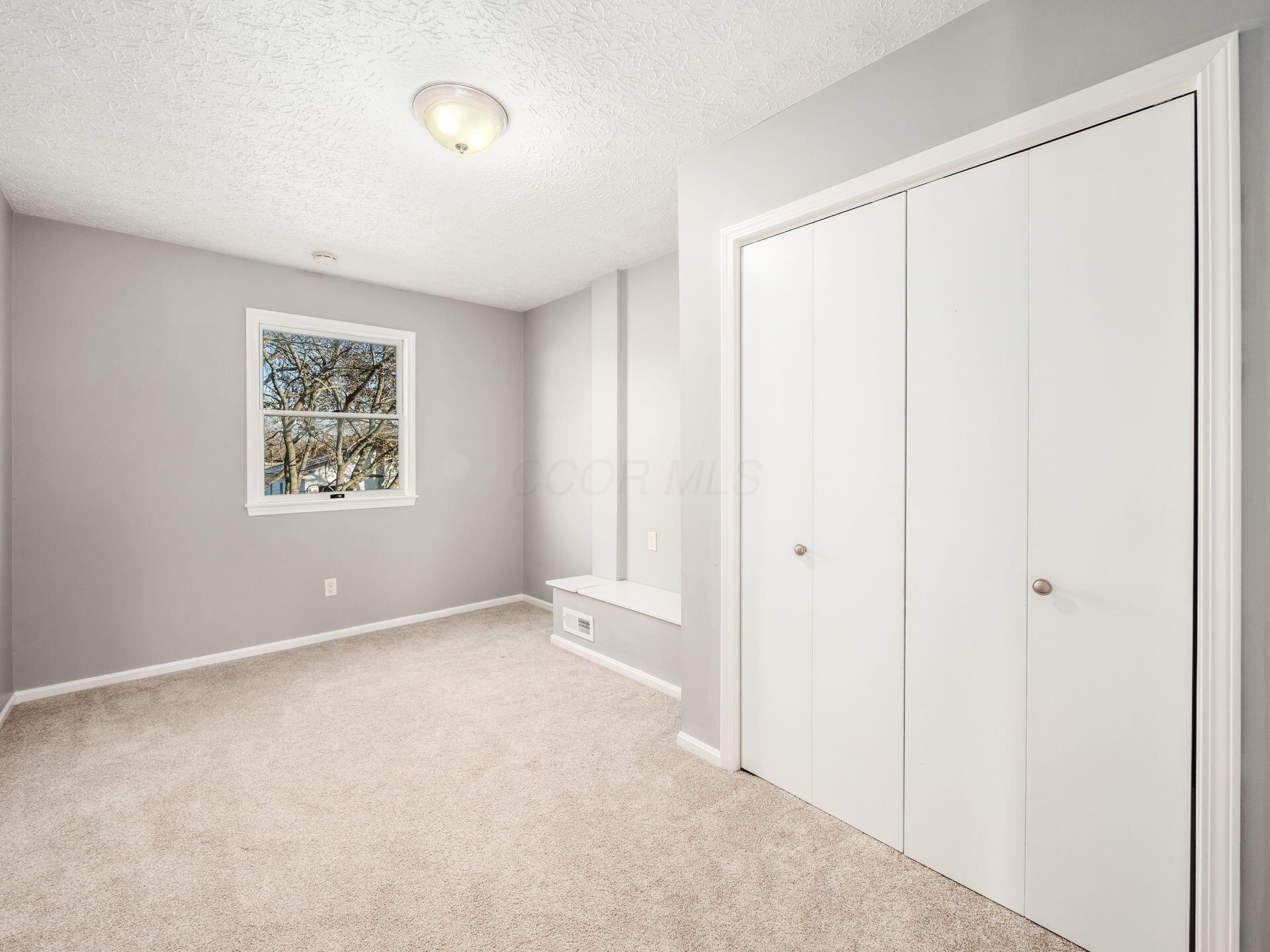 4766 Cosgray Road Hilliard, OH 43026 - Photo 18 of 42 019_7293fb_A 4766 Cosgray 043