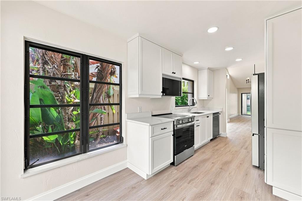 857 Reef Point Circle Naples, FL 34108 - Photo 7 of 23 Gallery Image 7