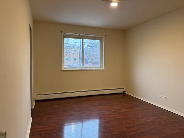 $1,900 | 7320 North Rogers Avenue, Unit 215, Chicago, IL 60626