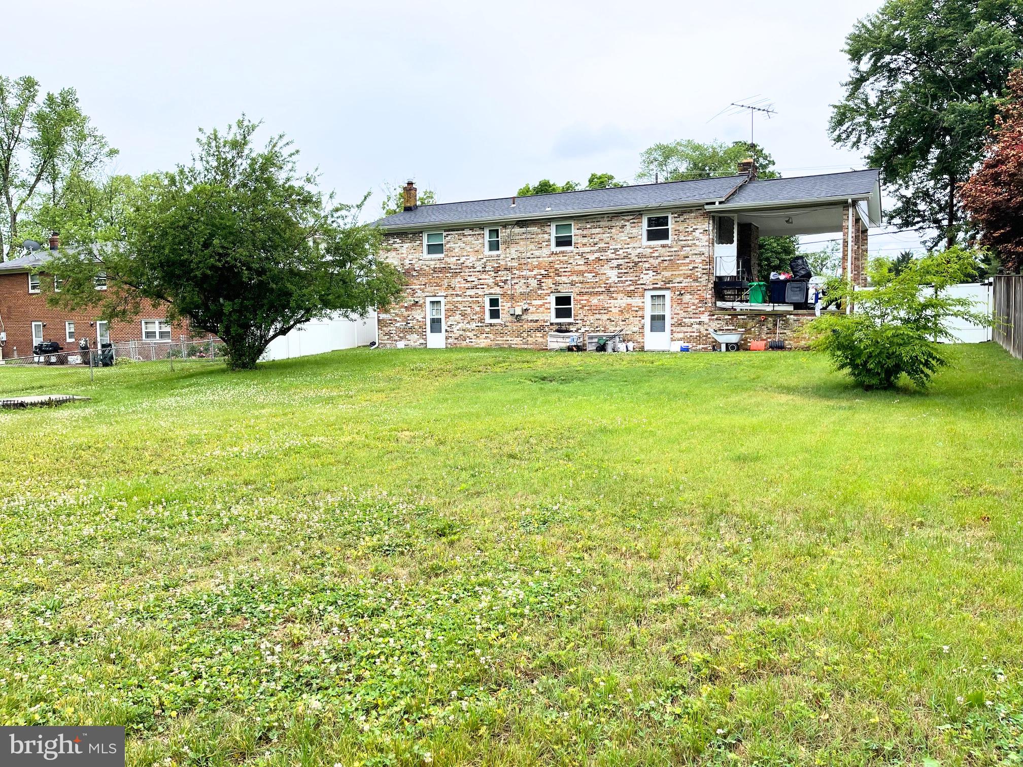 11422 Brandywine Road Clinton, MD 20735 - Photo 34 of 36