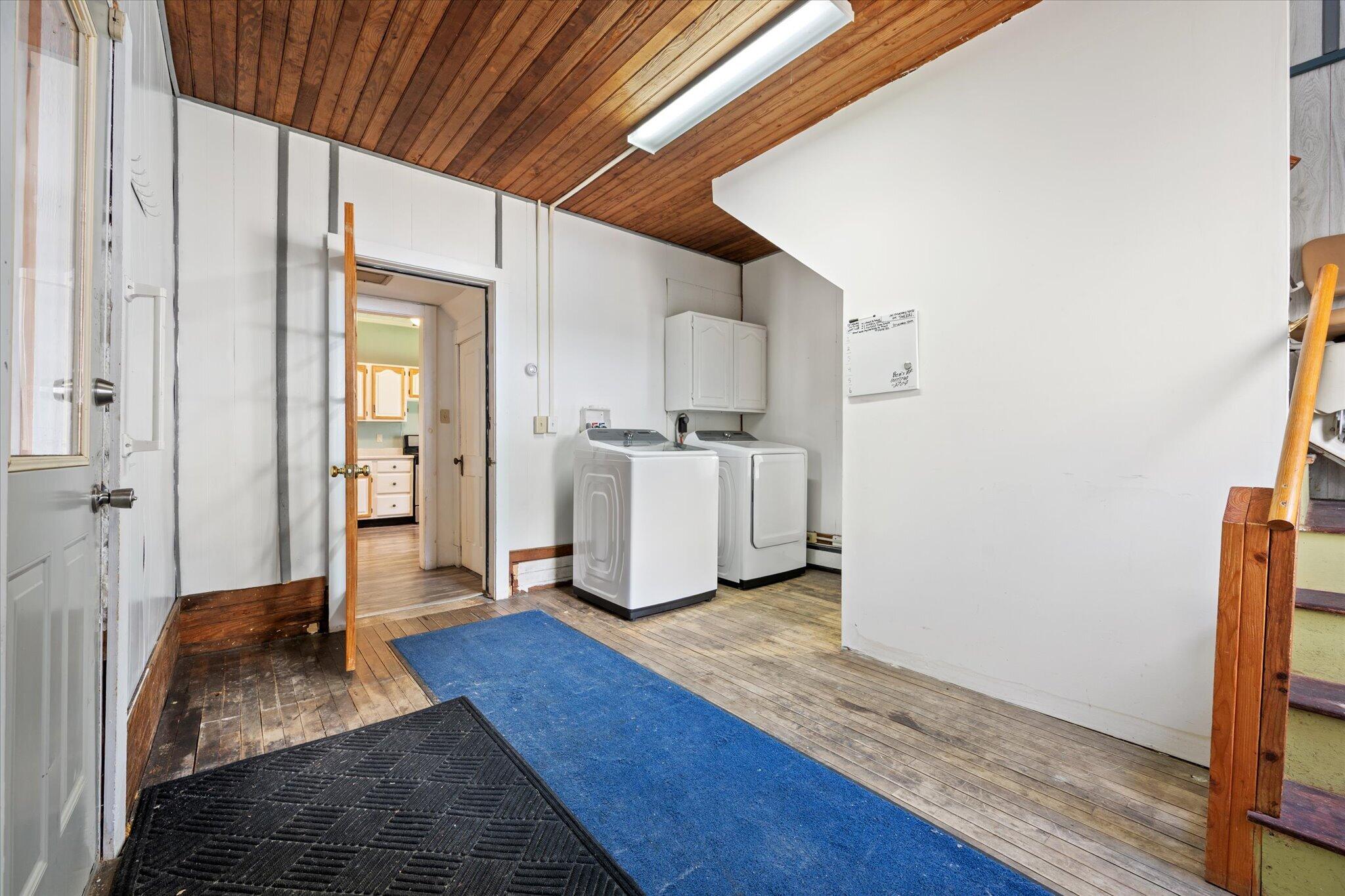 340 State Street Bangor, ME 04401 - Photo 55 of 71 33-Laundry, Mudroom