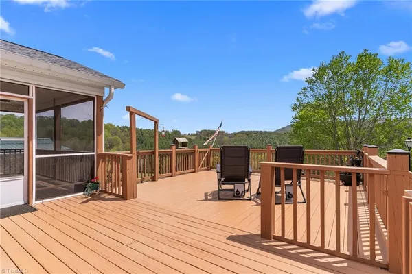 $749,000 | 552 Dirt Nose Drive, Sparta, NC 28675