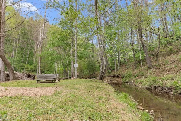 $749,000 | 552 Dirt Nose Drive, Sparta, NC 28675