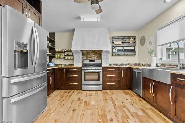 $749,000 | 552 Dirt Nose Drive, Sparta, NC 28675