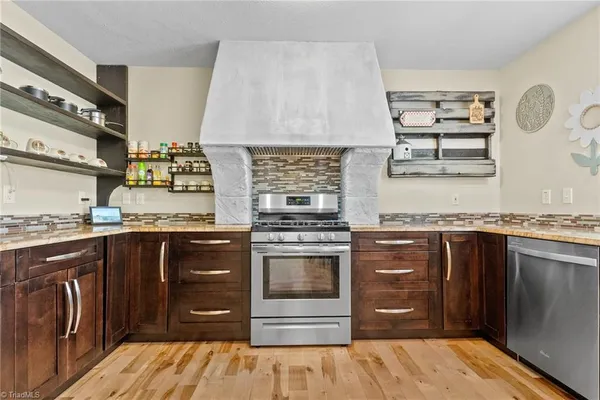 $749,000 | 552 Dirt Nose Drive, Sparta, NC 28675
