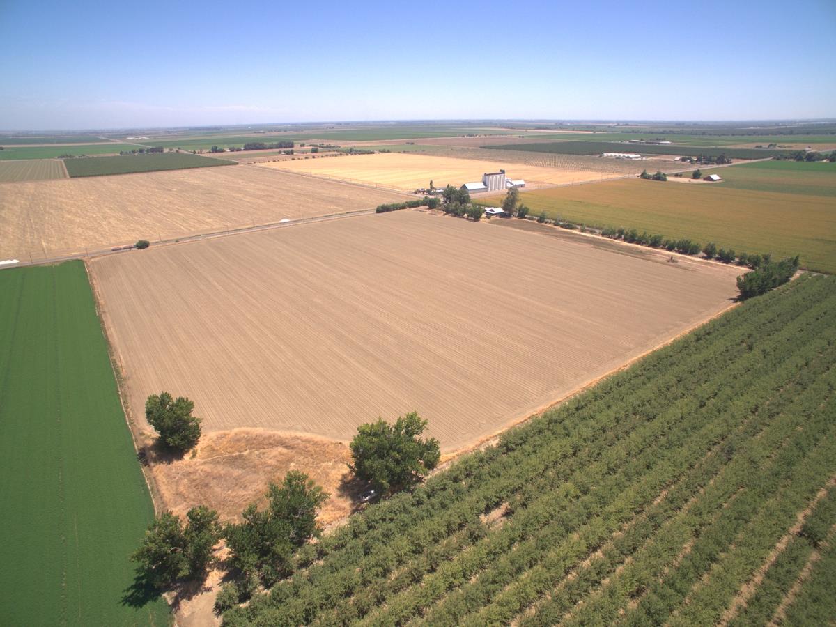0 County Road 26 Winters, CA 95694 - Photo 10 of 18 a view of an ocean and a mountain view