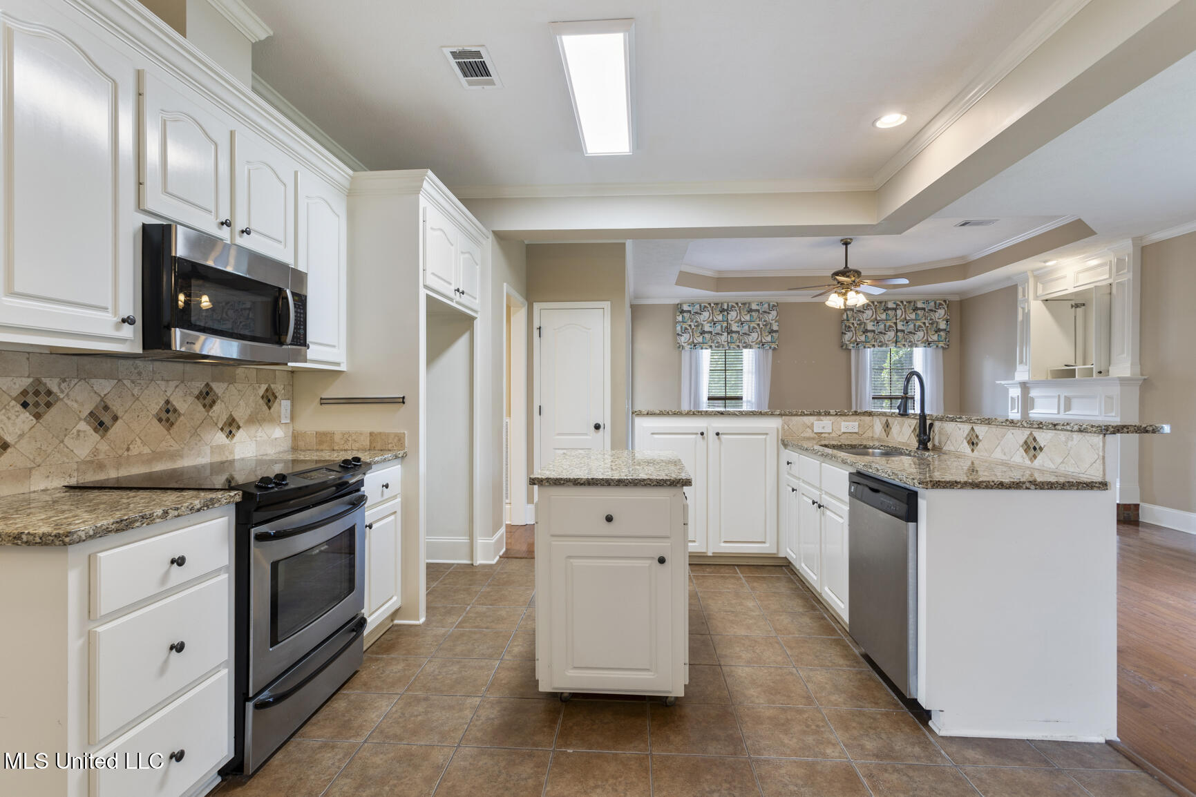 199 Bradfield Road Madison, MS 39110 - Photo 11 of 31 199 Bradfield-11