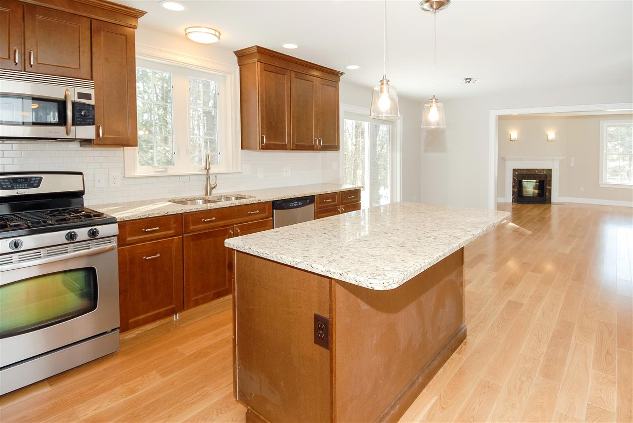 112 Madbury Road Durham, NH 03824 - Photo 2 of 21