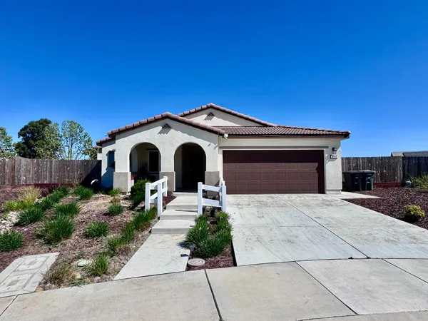 $594,950 | 6106 Friendship Court, Riverbank, CA 95367