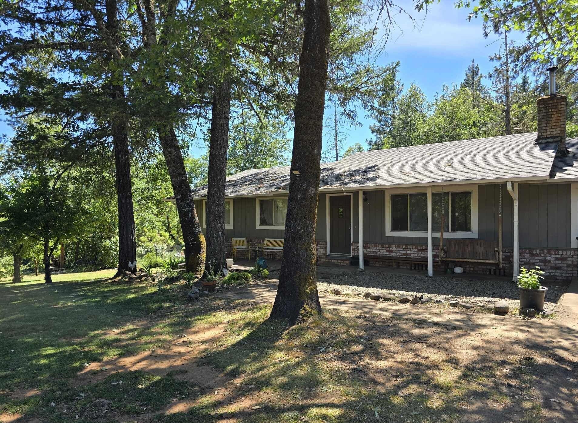 2604 Chapman Creek Road Cave Junction, OR 97523 - Photo 2 of 33 2604 18