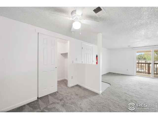 a view interior of a house and an empty room