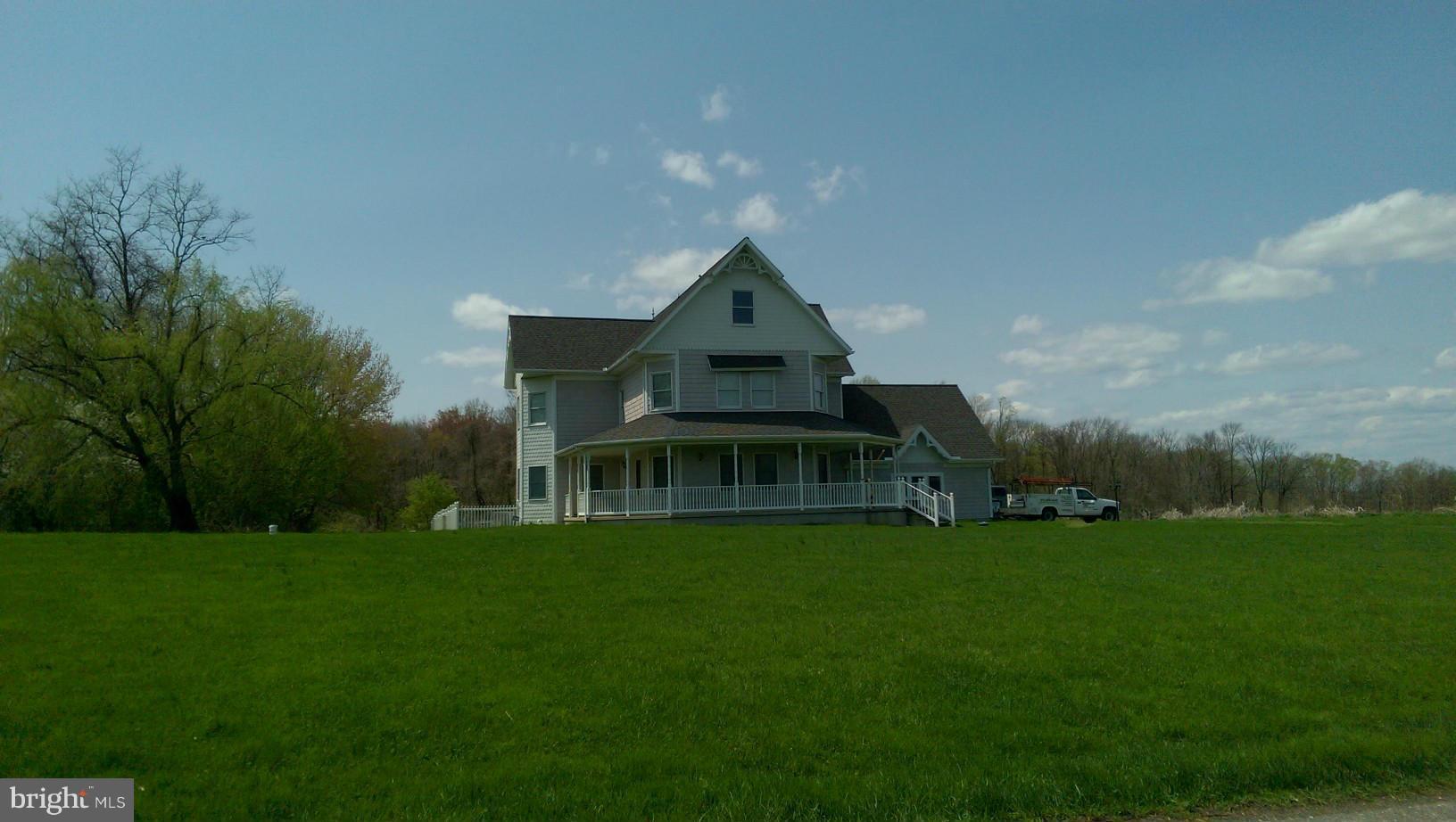 Exterior (Front)