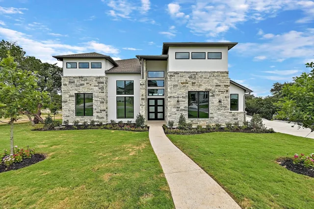 $1,419,484 | 906 Bristol Crk Bend, Lakeway, TX 78738