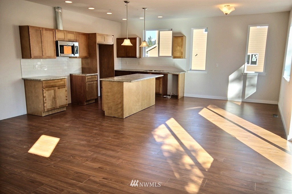 3710 Northeast 14th Street Renton, WA 98056 - Photo 2 of 10