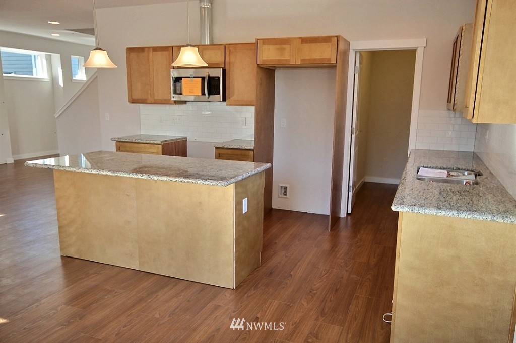 3710 Northeast 14th Street Renton, WA 98056 - Photo 4 of 10